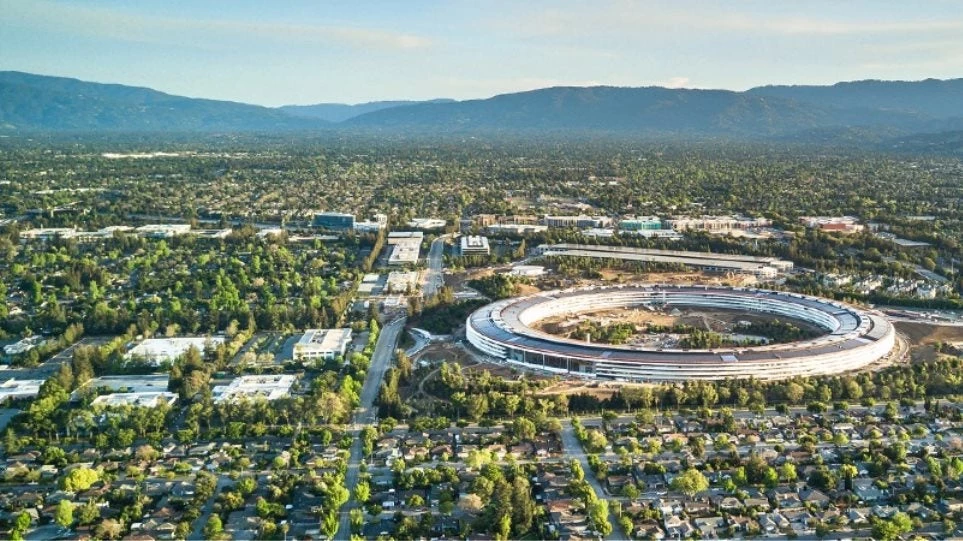 Οι Ρώσοι δάσκαλοι που νίκησαν στην ολυμπιάδα πληροφορικής θα επισκεφθούν τη Silicon Valley